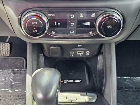 Used 2023 Chevrolet TrailBlazer RS w/ Sun and Liftgate Package AWD/4WD image 29