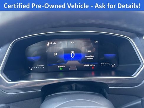Certified 2023 Volkswagen Tiguan SE R-Line AWD/4WD image 13