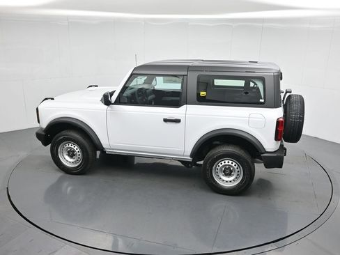 New 2025 Ford Bronco 2-Door image 37
