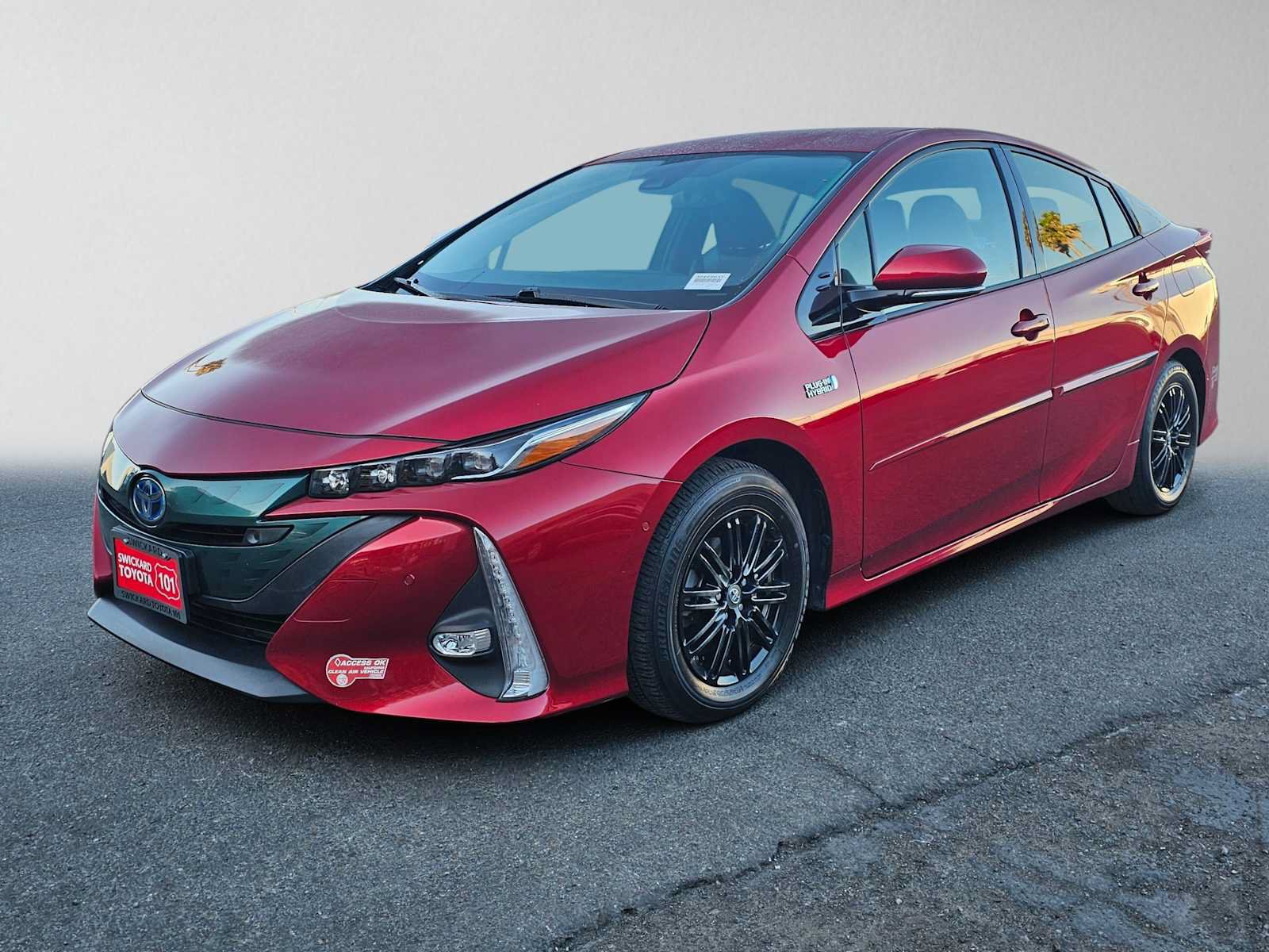 Used 2017 Toyota Prius Prime Advanced FWD image 7