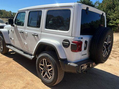 New 2026 Jeep Wrangler Sahara image 10