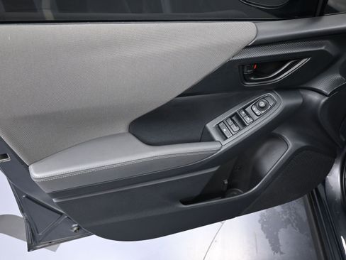 Used 2024 Subaru Crosstrek 2.0i Premium AWD/4WD image 12