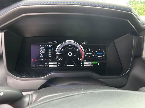 Used 2025 Toyota Sequoia Platinum AWD/4WD image 3
