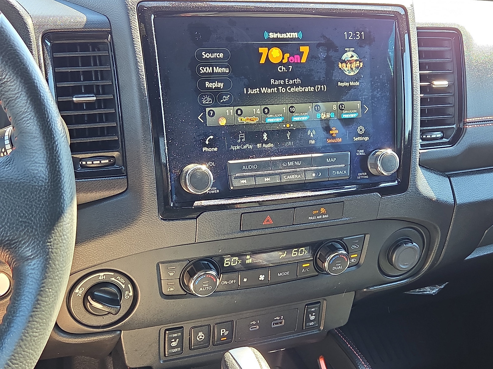 Used 2022 Nissan Frontier PRO-4X AWD/4WD image 16