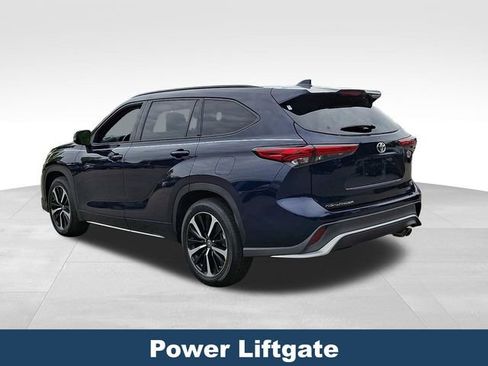 Used 2022 Toyota Highlander XSE FWD image 5