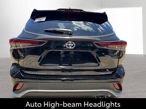 Used 2026 Toyota Highlander XSE AWD/4WD image 9