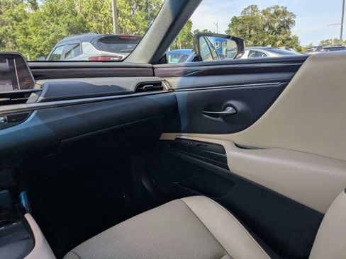 Used 2019 Lexus ES 350 w/ Premium Package FWD image 15