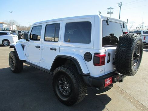Used 2024 Jeep Wrangler Unlimited Rubicon 392 image 7