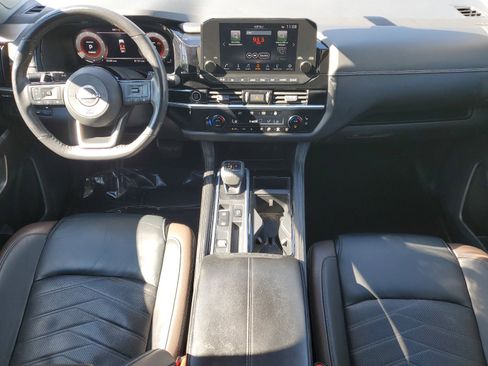 Certified 2023 Nissan Pathfinder Platinum image 17