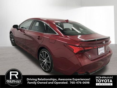 Used 2020 Toyota Avalon Touring w/ Advanced Safety Package FWD image 5