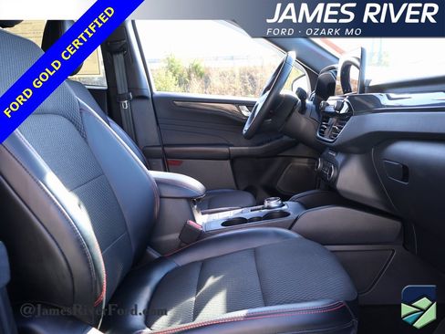 Certified 2023 Ford Escape ST-Line image 9