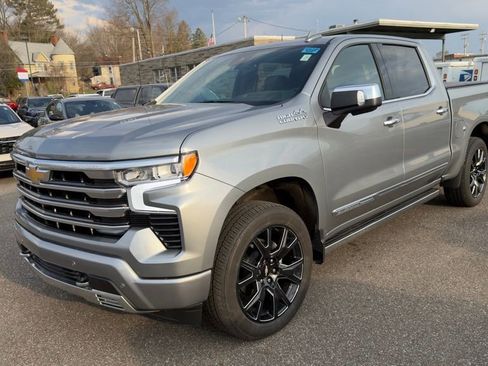 Used 2024 Chevrolet Silverado 1500 High Country w/ Technology Package image 6