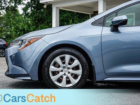 Used 2021 Toyota Corolla LE FWD image 16