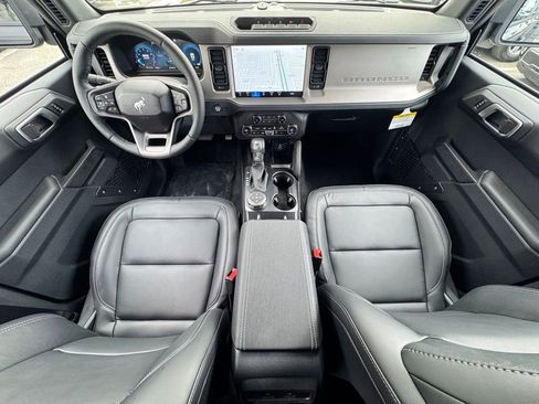 New 2026 Ford Bronco Outer Banks w/ Sasquatch Package AWD/4WD image 31