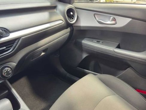 Used 2023 Kia Forte LXS image 23