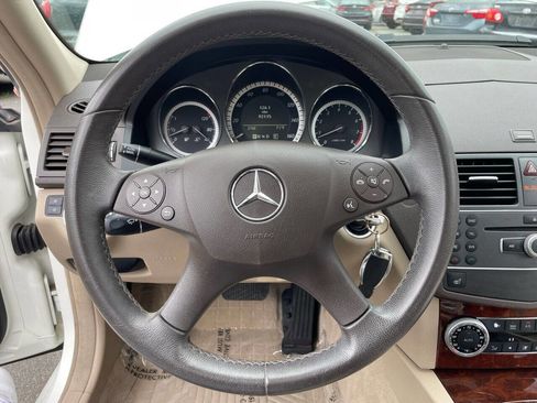 Used 2011 Mercedes-Benz C 300 4MATIC Sedan image 14