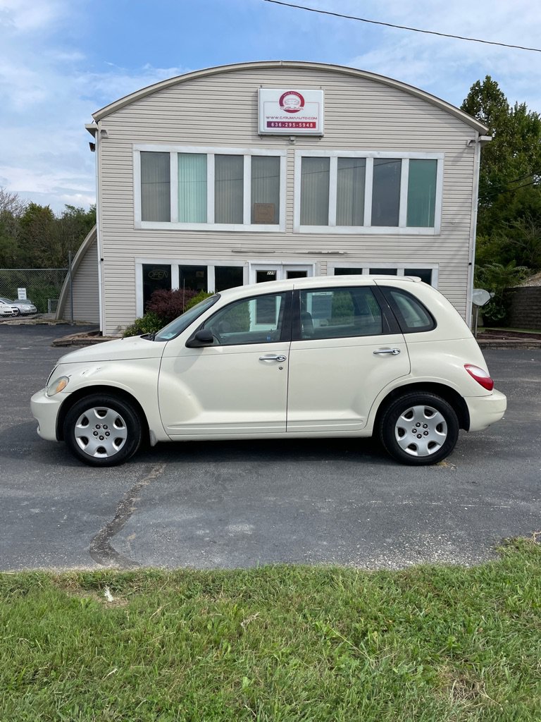Used 2007 Chrysler PT Cruiser FWD image 2