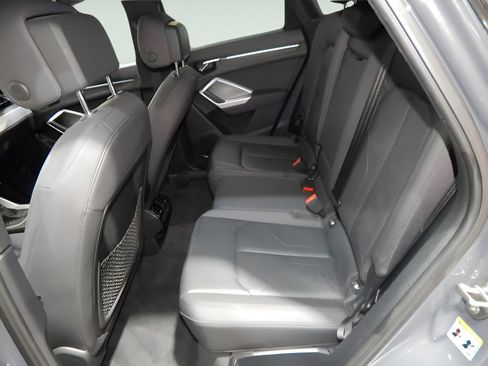 Used 2020 Audi Q3 2.0T Premium w/ Convenience Package image 27