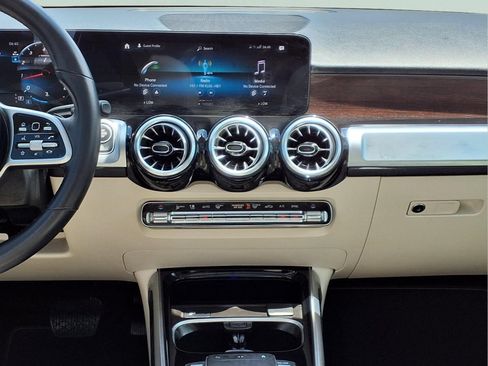 Used 2023 Mercedes-Benz GLB 250 image 15