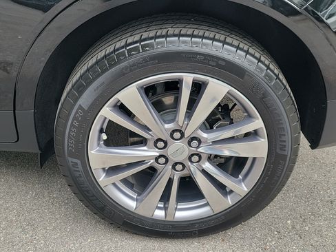 Used 2024 Cadillac XT5 Premium Luxury FWD image 7