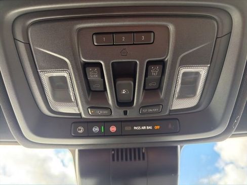 New 2026 Chevrolet Silverado 1500 High Country AWD/4WD image 42