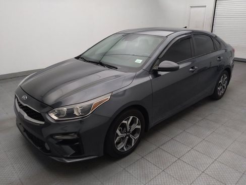 Used 2020 Kia Forte LXS FWD image 2