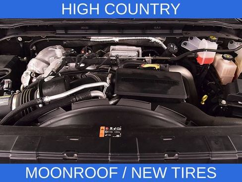 Used 2022 Chevrolet Silverado 3500 High Country w/ Safety Package II AWD/4WD image 39