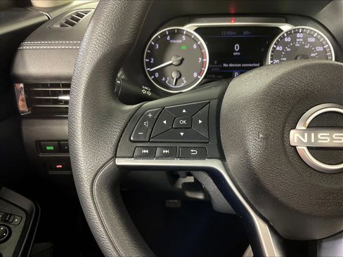 Used 2024 Nissan Sentra SV FWD image 12