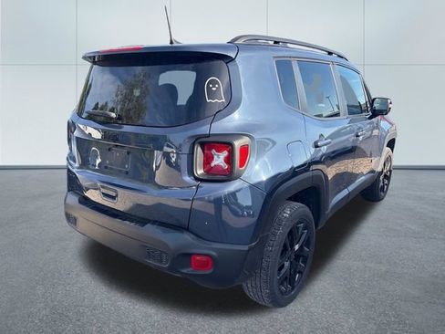 Used 2023 Jeep Renegade Altitude w/ Sun/Sound Group AWD/4WD image 4