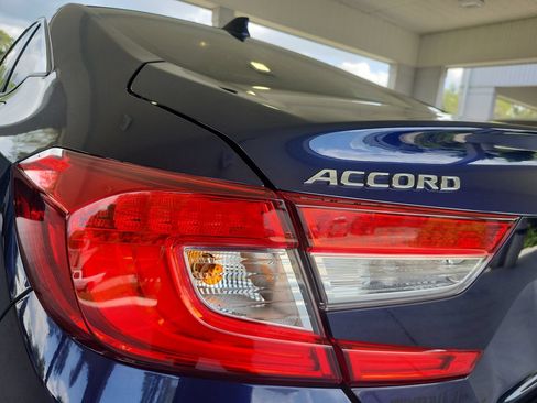 Used 2019 Honda Accord Touring image 32