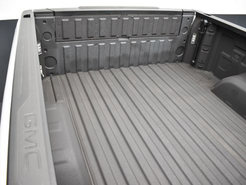 Used 2023 GMC Sierra 1500 AT4X image 43