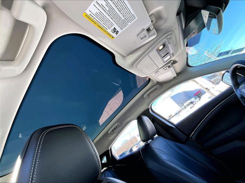 Used 2021 Ford Mustang Mach-E Premium image 22