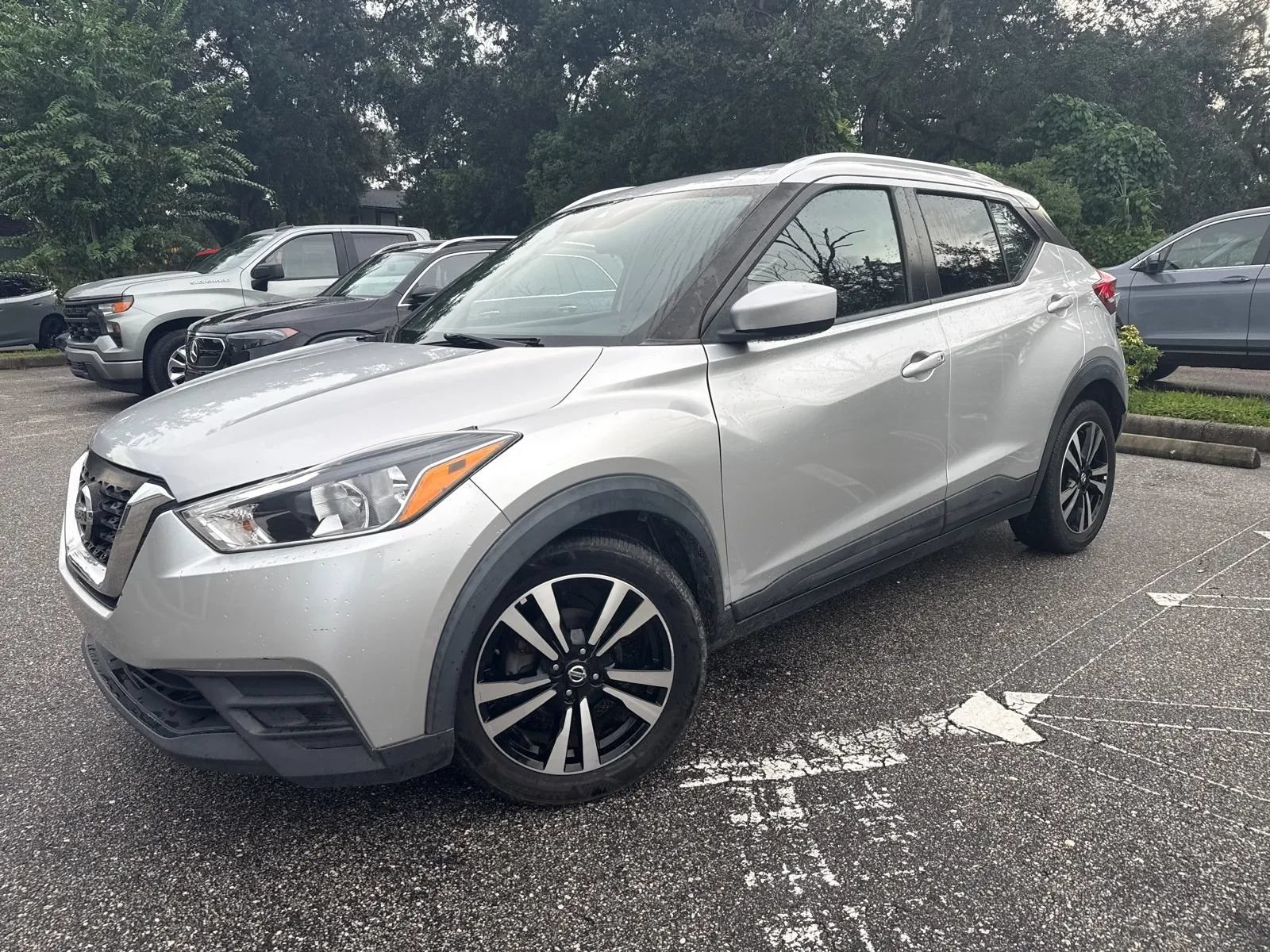 Used 2020 Nissan Kicks SV FWD image 3