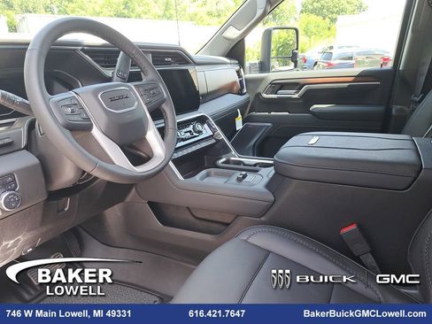 New 2025 GMC Sierra 2500 Denali w/ Denali Reserve Package image 17