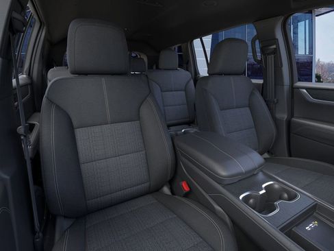 New 2025 GMC Acadia Elevation image 16