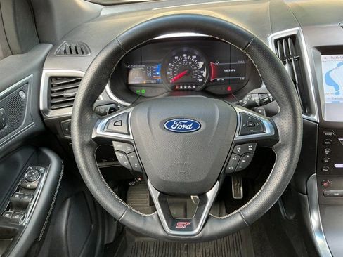 Used 2019 Ford Edge ST w/ Convenience Package image 18