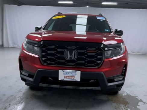 Used 2023 Honda Passport TrailSport image 3