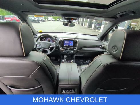 Used 2024 Chevrolet Traverse Premier w/ Redline Edition AWD/4WD image 21