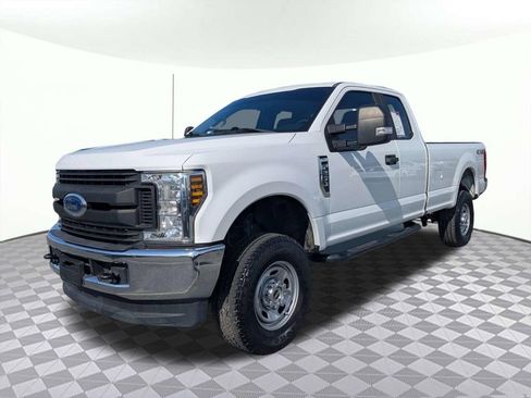 Used 2019 Ford F250 XL w/ XL Value Package AWD/4WD image 7