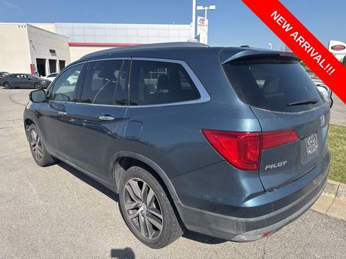 Used 2017 Honda Pilot Touring image 6