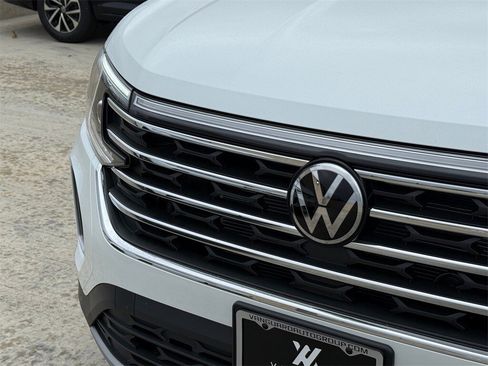 New 2026 Volkswagen Atlas SE image 4