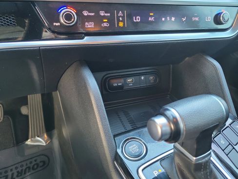 Certified 2023 Kia Sportage EX FWD image 21
