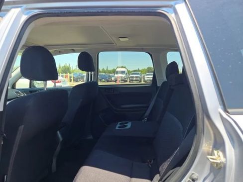 Used 2017 Subaru Forester 2.5i Premium w/ All-Weather Package AWD/4WD image 11