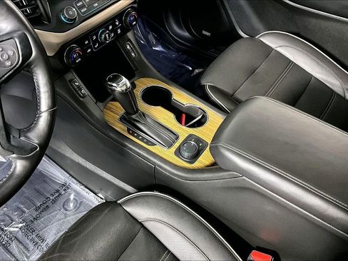 Used 2019 GMC Acadia Denali w/ Technology Package image 17