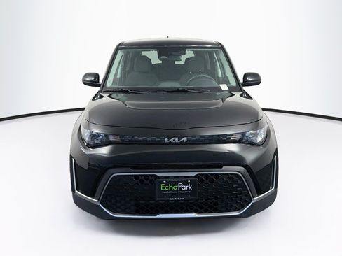 Used 2025 Kia Soul LX w/ LX Technology Package FWD image 2