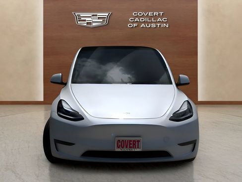 Used 2025 Tesla Model Y Performance AWD/4WD image 9