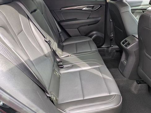 Used 2023 Buick Envision Essence image 19