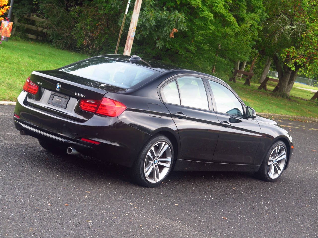 Used 2014 BMW 335i xDrive Sedan AWD/4WD image 26