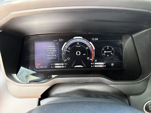 Used 2023 Toyota Tundra Platinum AWD/4WD image 17