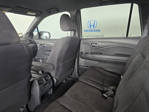 Used 2022 Honda Pilot Sport image 23